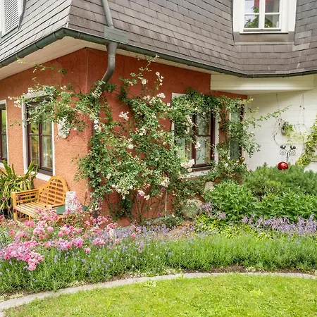 Im Garten - Haus Anna Грац