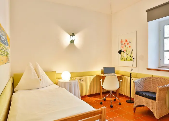 Im Garten - Haus Anna *