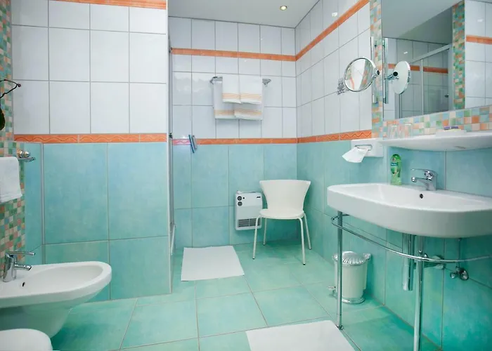 Im Garten - Haus Anna * Graz